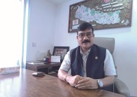 ‘अव्यावहारिक कानुन नबदलिए व्यवसाय बन्द गर्न बाध्य हुन्छौं’