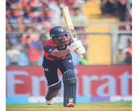 दीपेन्द्र सिंह ऐरीकाे अर्ध सतक