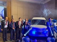 भीजी मोटर्सद्वारा ७ सिटर एसआरएम विद्युतीय भ्यान सार्वजनिक