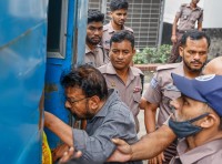 तीन पत्रकारलाई हिरासतमा राख्न आदेश