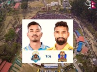 एनपिएलः सुदूरपश्चिम रोयल्सले कर्णाली याक्सविरुद्ध ब्याटिङ गर्दै