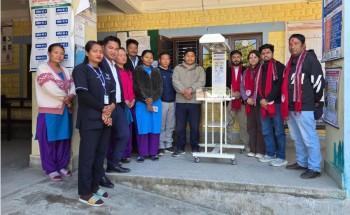 ज्योति बैंकद्वारा कोशी प्रदेशका दुर्गम क्षेत्रका स्वास्थ्य चौकीहरुलाई बेबी वार्मर प्रदान