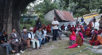 बाढीप्रभावित फर्सेमा छैन दसैंको रौनक