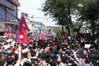 जेनजी युवाहरू काठमाडौंको माइतीघर मण्डलामा