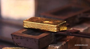 सुनको मूल्य स्थिर, चाँदीको घट्यो