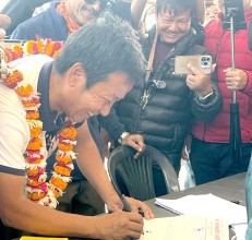 सुनसरी १ बाट गराए  हर्कले मनोनयन दर्ता