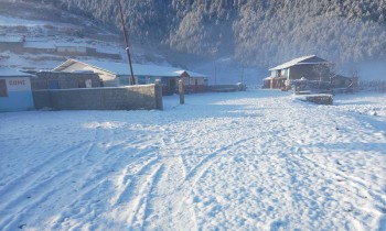 सोलुखुम्बूमा हिमपात, सडक अवरुद्ध