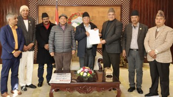 सात प्रदेशका मुख्यमन्त्रीले बुझाए प्रधामन्त्रीलाई ध्यानाकर्षणपत्र