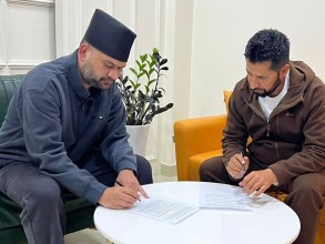 एकताको प्रारम्भ कारागारमा, टुंगियो स्टुडियोमा