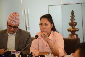आठ सय २५ शिक्षकलाई शिक्षण, २० शिक्षकलाई राजनीति प्यारो