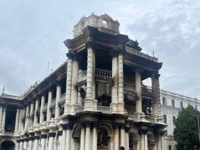 इतिहास बोकेर फेरि उभिनेछ सिंहदरबार