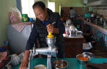 सुन्तलाको जुस बनाएर अतिरिक्त आम्दानी