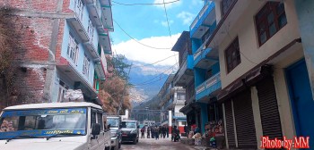 तातोपानी र रसुवागढी नाका खुलेपछि कोरलाबाट आयात-निर्यात घट्यो