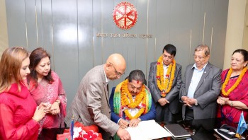 महासङ्घ अध्यक्ष श्रेष्ठले सम्हाले कार्यभार