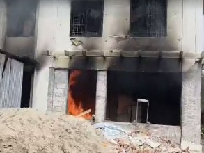 आरजु राणा देउवाको कैलालीकाे घरमा प्रदर्शनकारीहरूले लगाए आगजनी
