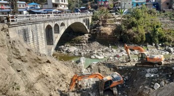 मध्यपहाडी लोकमार्गः ‘आर्क ब्रिज’ निर्माण सुरु