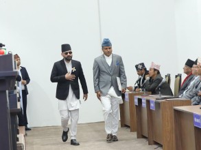 ‘सिलाम साक्मा’मा सजिएर बालेनको शपथ