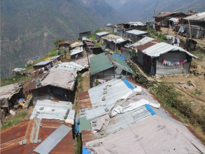 एक्काइस परिवारका लागि एउटा मात्रै शौचालय