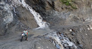 चार दिनपछि खुल्यो बेनी–बाबियाचौर सडक