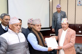 कांग्रेसको विवाद समाधान गर्न कार्यवाहक सभापति खड्काको आग्रह