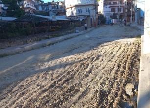 पशुपतिनाथ र बौद्धनाथ जोड्ने सडकमा ‘अस्फाल्ट प्रविधि’ को कालोपत्र