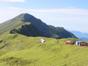 हिउँदभरि सुनसान बुकीपाटन