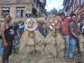 गाथामग  चह्रे  पर्व मनाउँदै नेवार समुदाय
