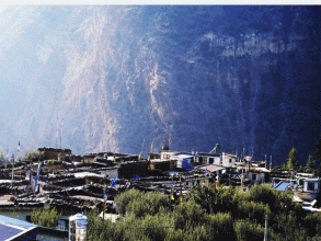 सिमाना कुर्न बसेको ‘चिमाङ’ गाउँको मौलिकता