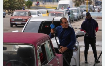 क्युबालाई तेल आपूर्ति गर्ने देशमाथि ट्रम्पको कर धम्की