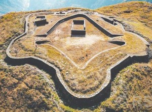 पर्यटकको मन लोभ्याउँदै ऐतिहासिक दुगुनागढी