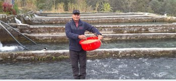 विकट गाउँमा रेन्बो ट्राउटपालन गर्दै पूर्वप्रहरी विकास