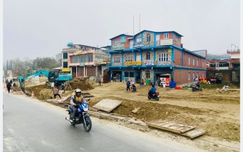 सडक विस्तारमा समस्या