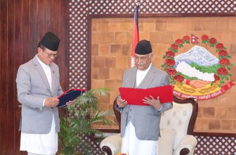 प्रधानमन्त्रीसमक्ष राज्यमन्त्री गर्बुजाले लिए शपथ
