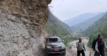 घर्तीभिरको चट्टान फुटाइयो