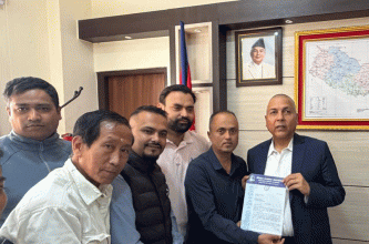 सरकारी विज्ञापन नीतिविरुद्ध महासंघ ललितपुरको आपत्ति, प्रजिअमार्फत प्रधानमन्त्रीलाई ज्ञापनपत्र