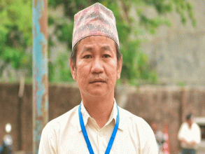 मेयर हर्क साम्पाङले गरे दल दर्ता