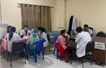 होल्डिङ सेन्टरका सुकुमवासीलाई नियमित स्वास्थ्य परीक्षण र उपचार सेवा