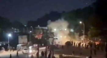भारतको बाँध परियोजनाविरुद्ध प्रदर्शन, प्रहरीसँग झडप हुँदा ४० प्रहरी घाइते