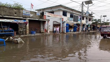 वर्षाले जलेश्वर जलमग्न