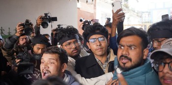 जेन–जी टाउकोमा कालोपट्टी  बाँधेर प्रदर्शन 