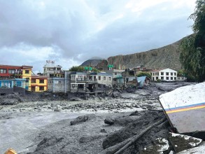 २९ घर पूर्णरूपमा ध्वस्त, माथिल्लो मुस्ताङ चल्ने यातायात ठप्प