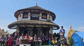 नेपाली मौलिकता झल्किने घुमाउने घर -सिन्धुली कलाघर