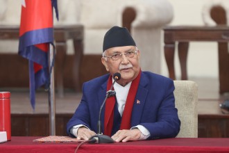 चिकित्सा शिक्षा आयोगको बैठक : मेडिकल कलेजमा विदेशी विद्यार्थीको सङ्ख्या बढाउन छलफल