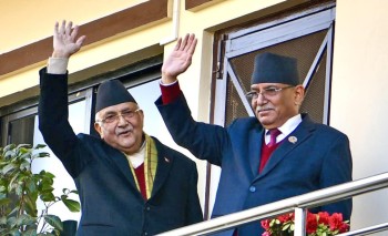 ओली–दाहाल : एकले अर्को झुक्याउँदै