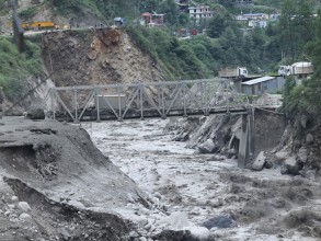 ‘ल्हेन्दे खोलामा बाढीको कारण पत्ता लगाउन समस्या’