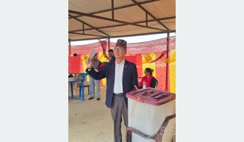 राप्रपा अध्यक्ष लिङ्देनद्वारा मतदान