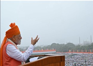 मोदी आत्मनिर्भरताको प्रतिज्ञा  गर्दै
