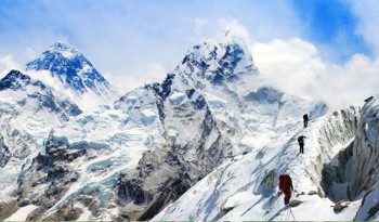 सात समूहलाई सगरमाथा आरोहणको अनुमति