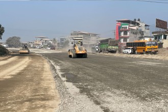 अवरुद्ध नारायणगढ–बुटवल सडक खुल्यो