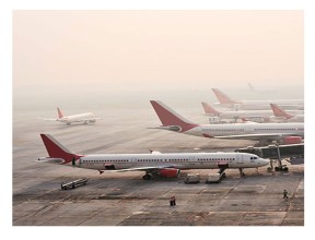 भारतमा २४ विमानस्थलमा उडान निलम्बन